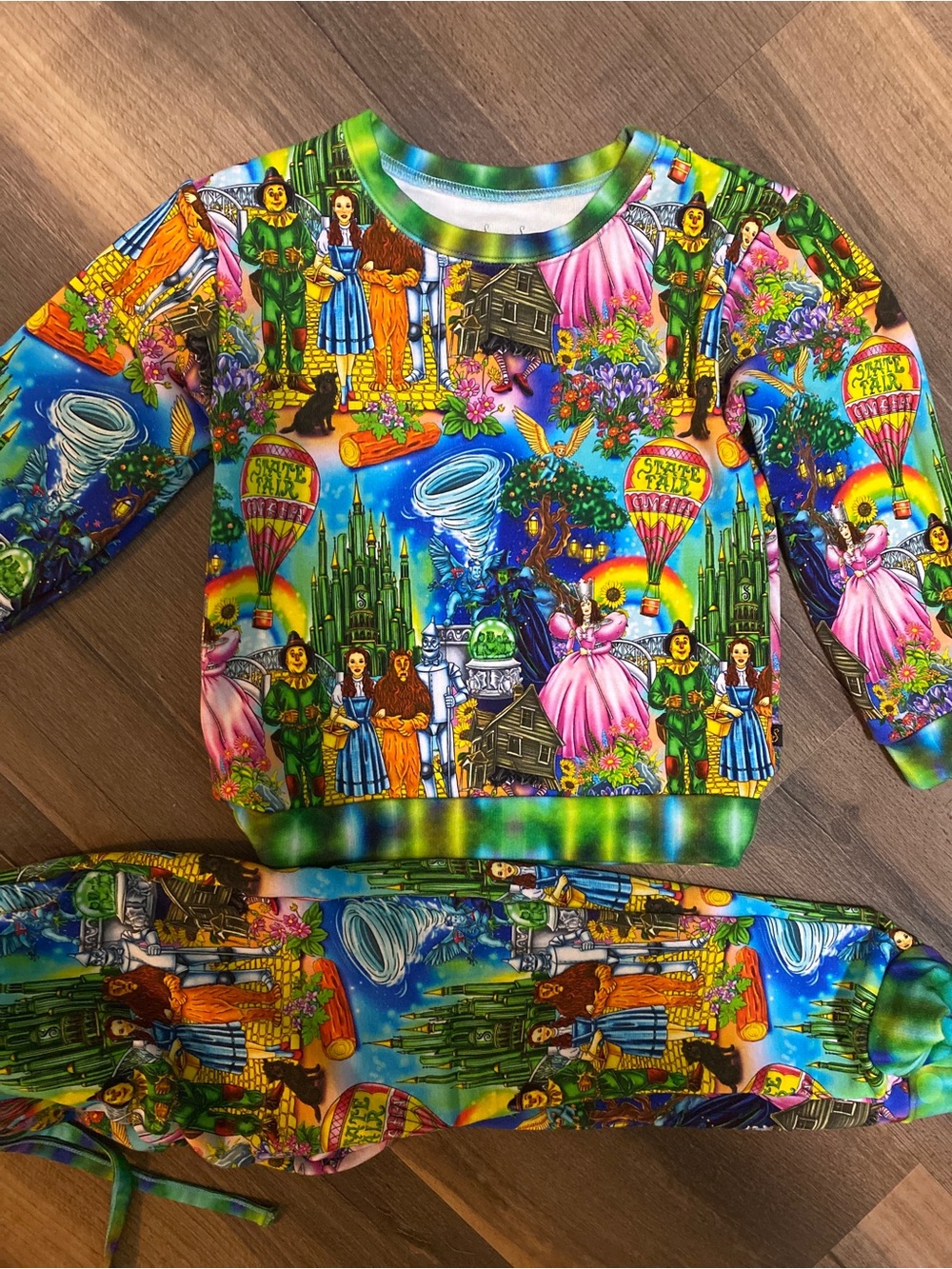 Sugar swan wizard of oz bamboo French terry jogger set EUC 5/6